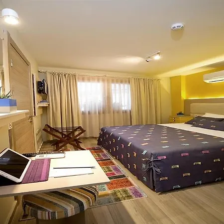 Dions Hotel